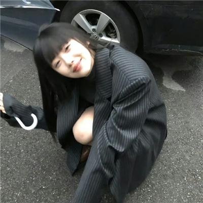 吞噬太阳的女子